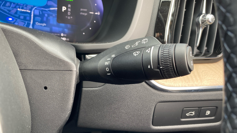 Volvo XC60 2.0 T6 [350] RC PHEV Plus Dark 5dr AWD Geartronic Estate